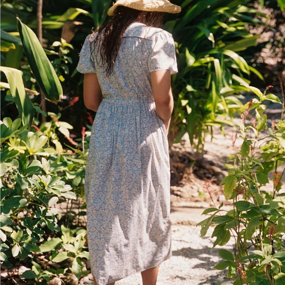 Christy Dawn Dawn dress in Daisies Blue - Picture 3 of 9